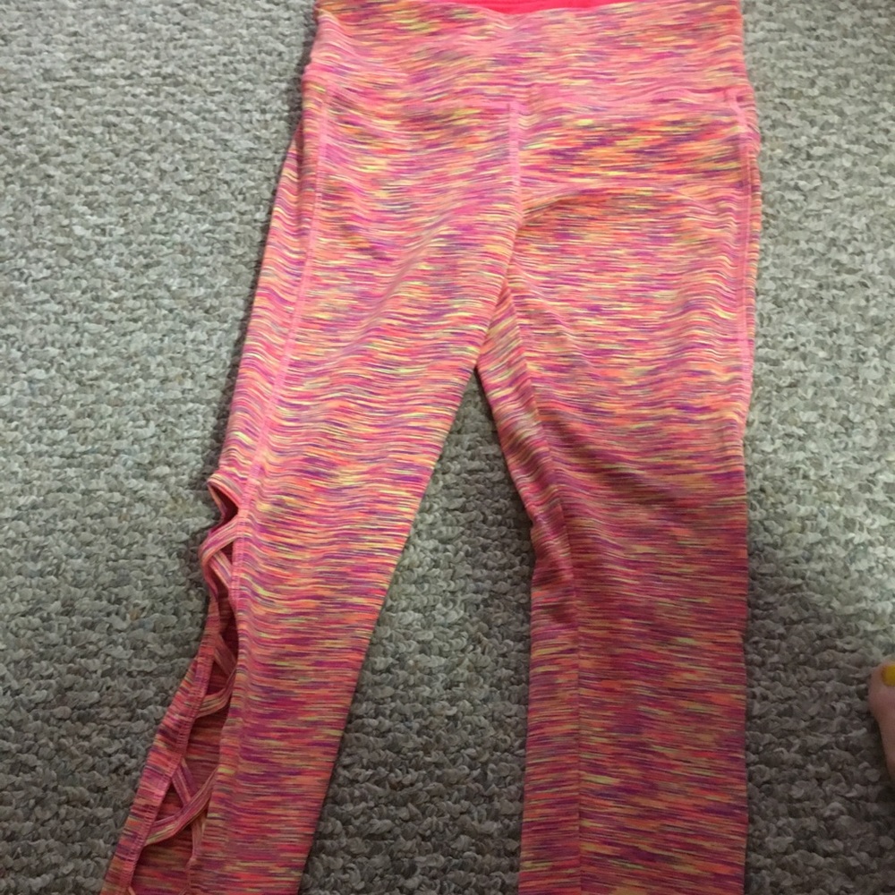 Workout pants 🧘🏽‍♀️⛹🏽‍♀️🧗🏼‍♀️ - Picture 3 of 4